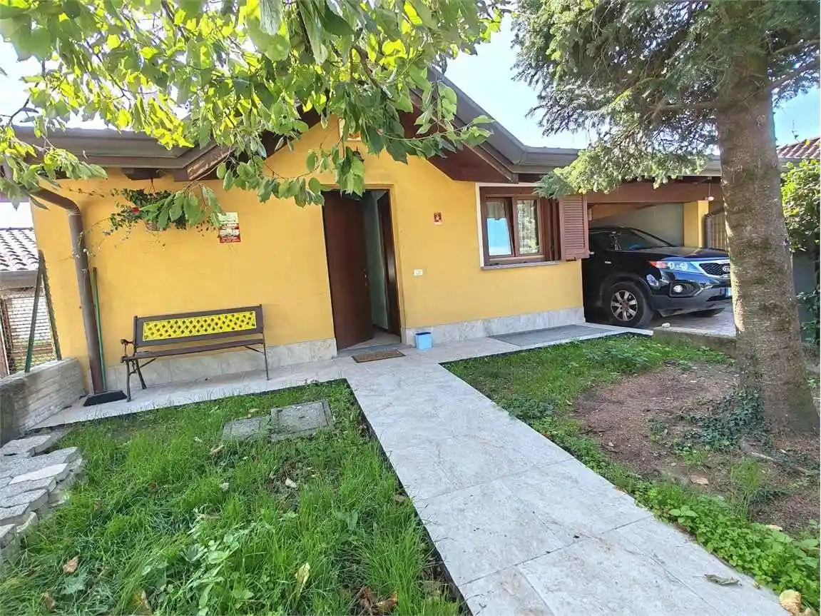 Villa in vendita a Rodero