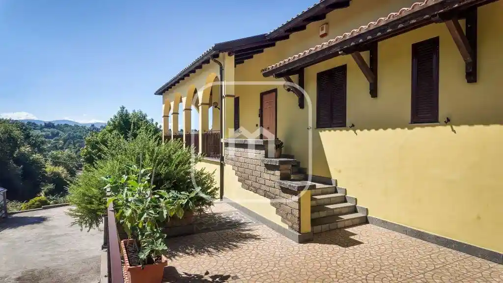 Villa in vendita a Zagarolo