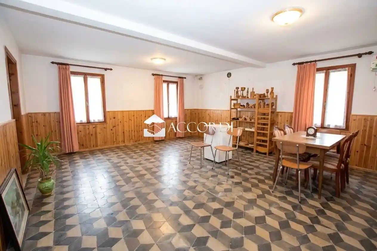 Rustico - Casale in vendita a Altivole