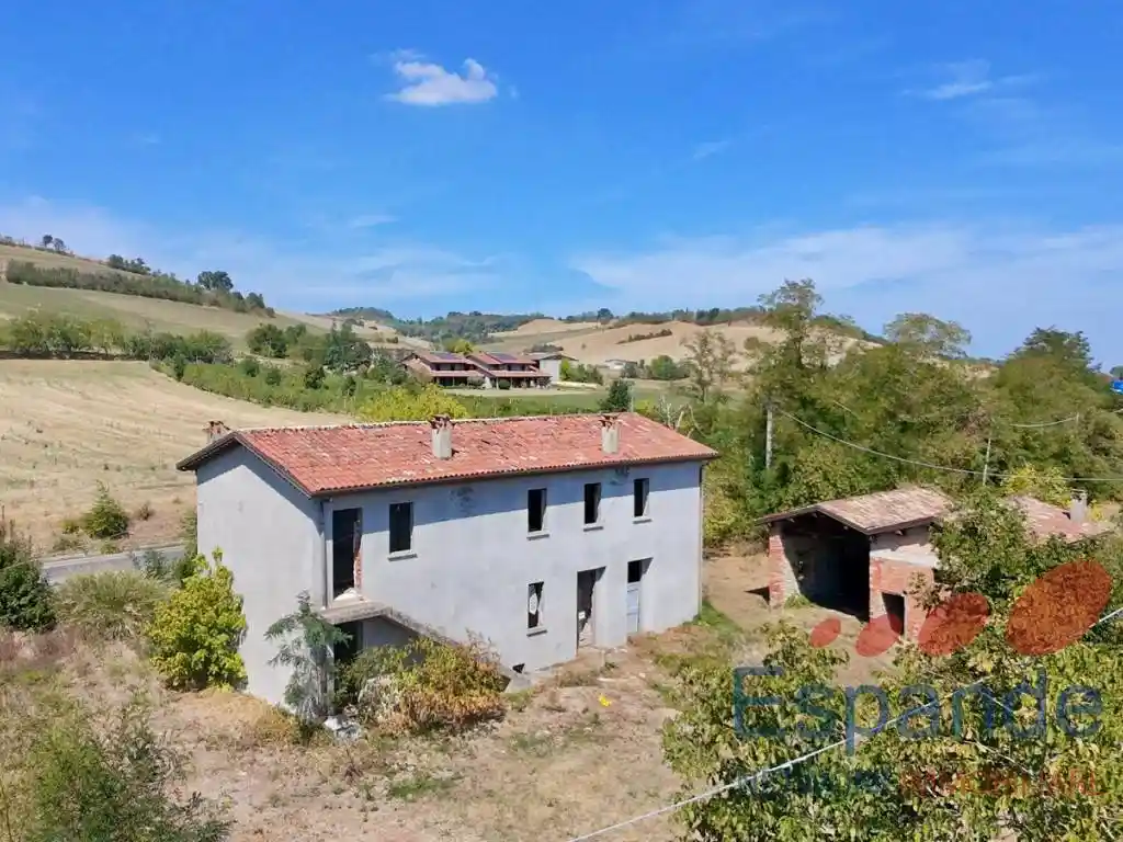 Casa indipendente in vendita a Meldola