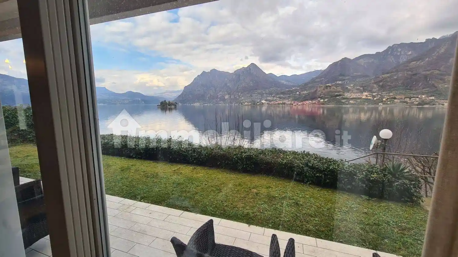 Villa in vendita a Monte Isola