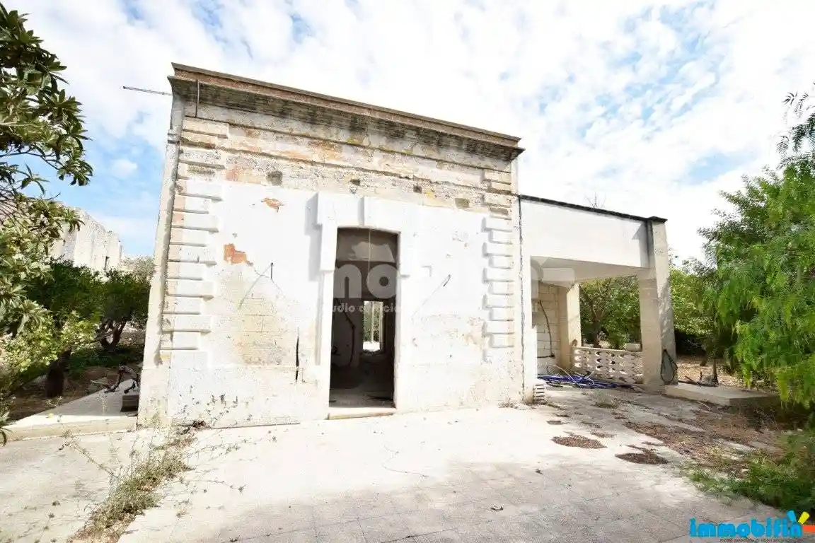 Villa in vendita a Oria