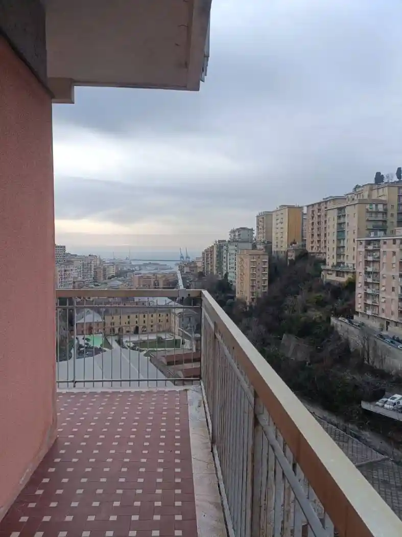 Appartamento in vendita a Genova
