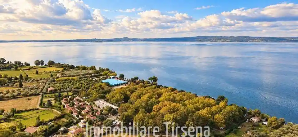 Villa in vendita a Bolsena