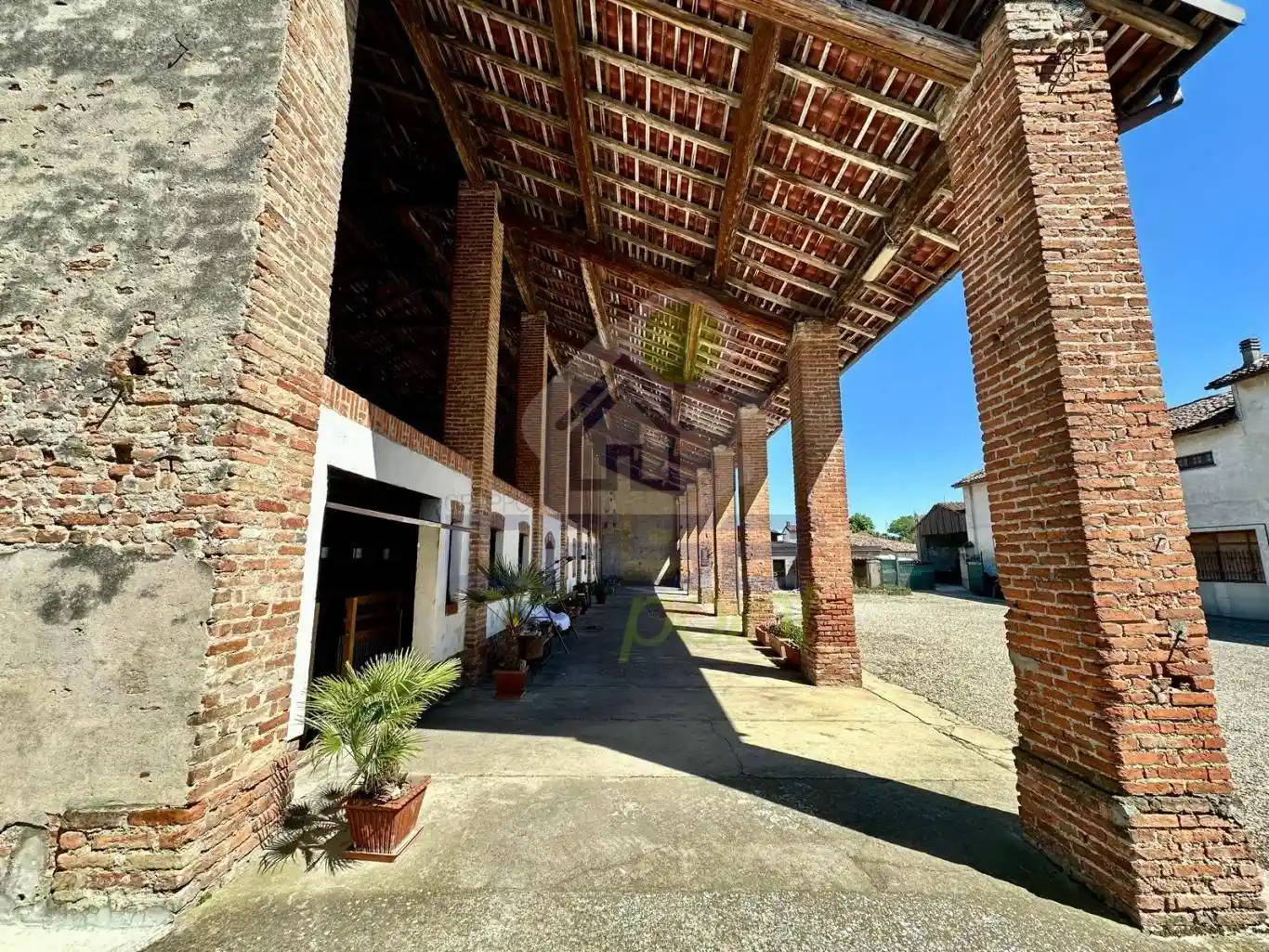 Rustico - Casale in vendita a Montodine