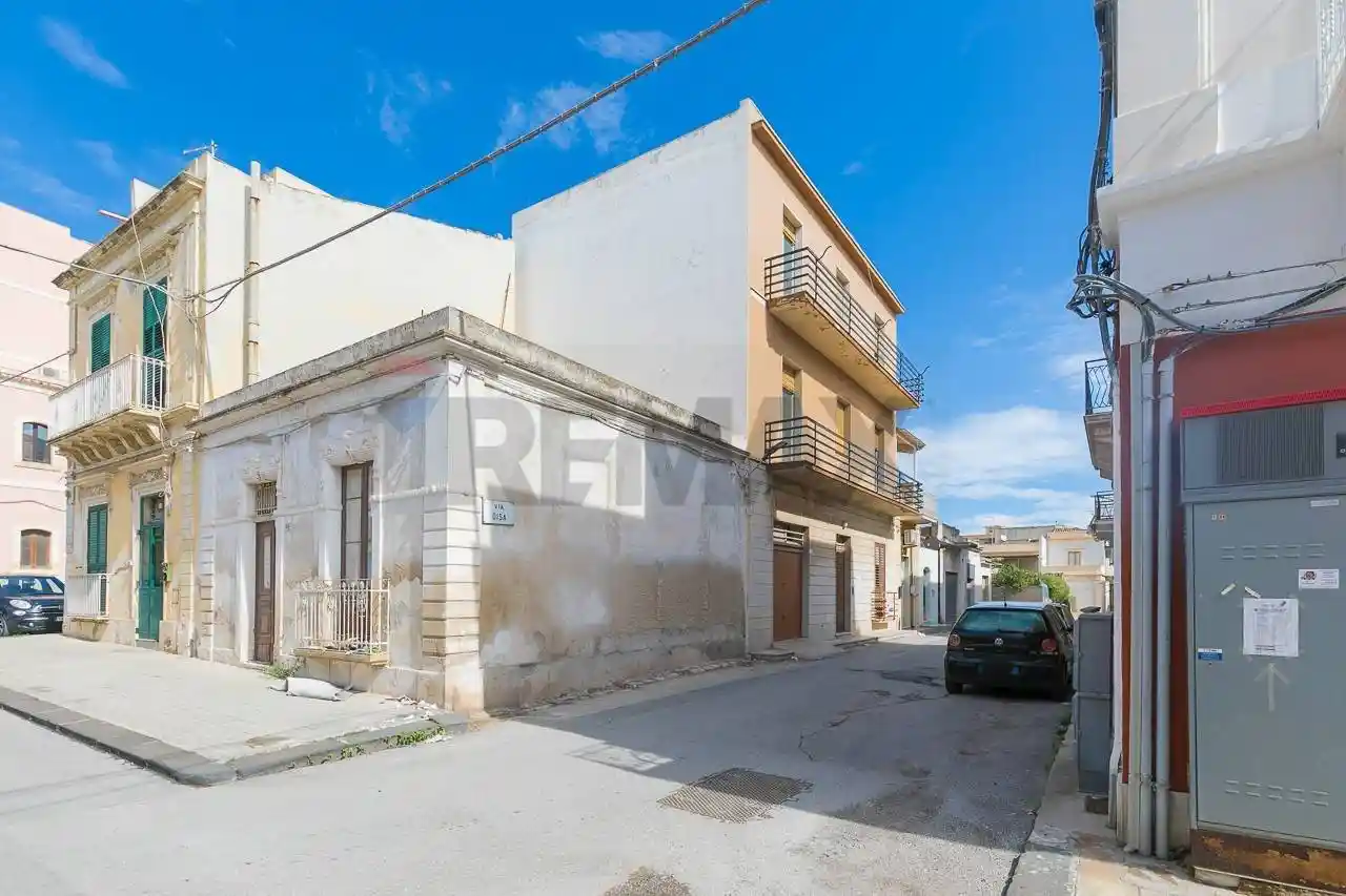 Casa indipendente in vendita a Avola