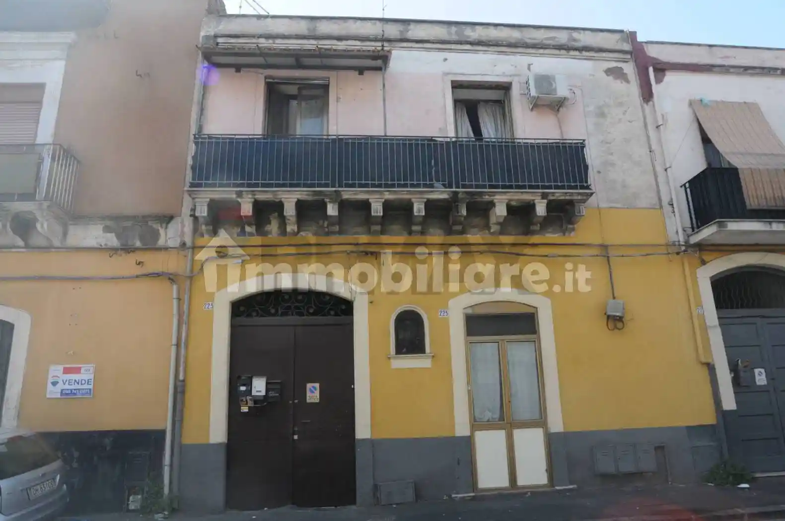 Casa indipendente in affitto a Catania