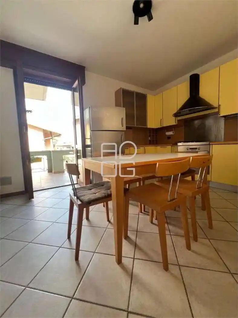 Appartamento in affitto a Desenzano del Garda