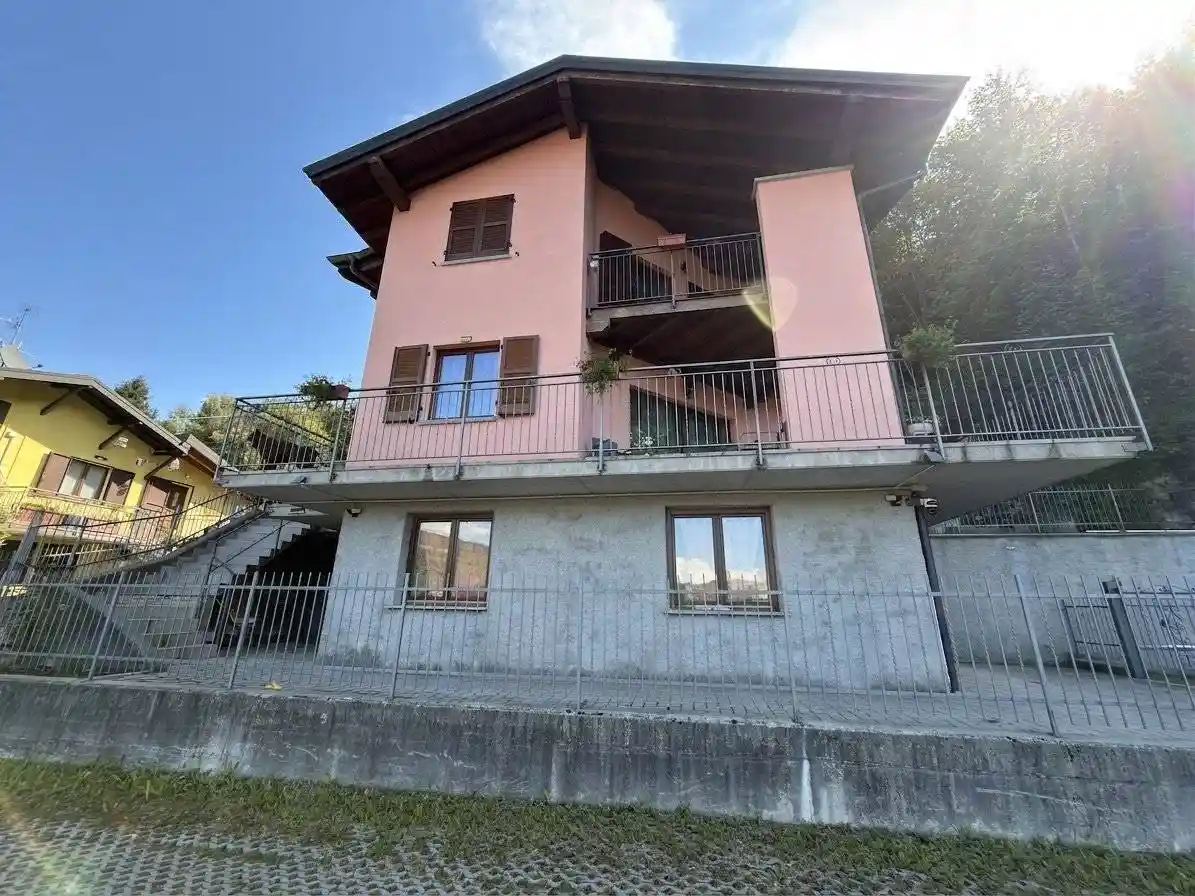 Villa in vendita a Laino