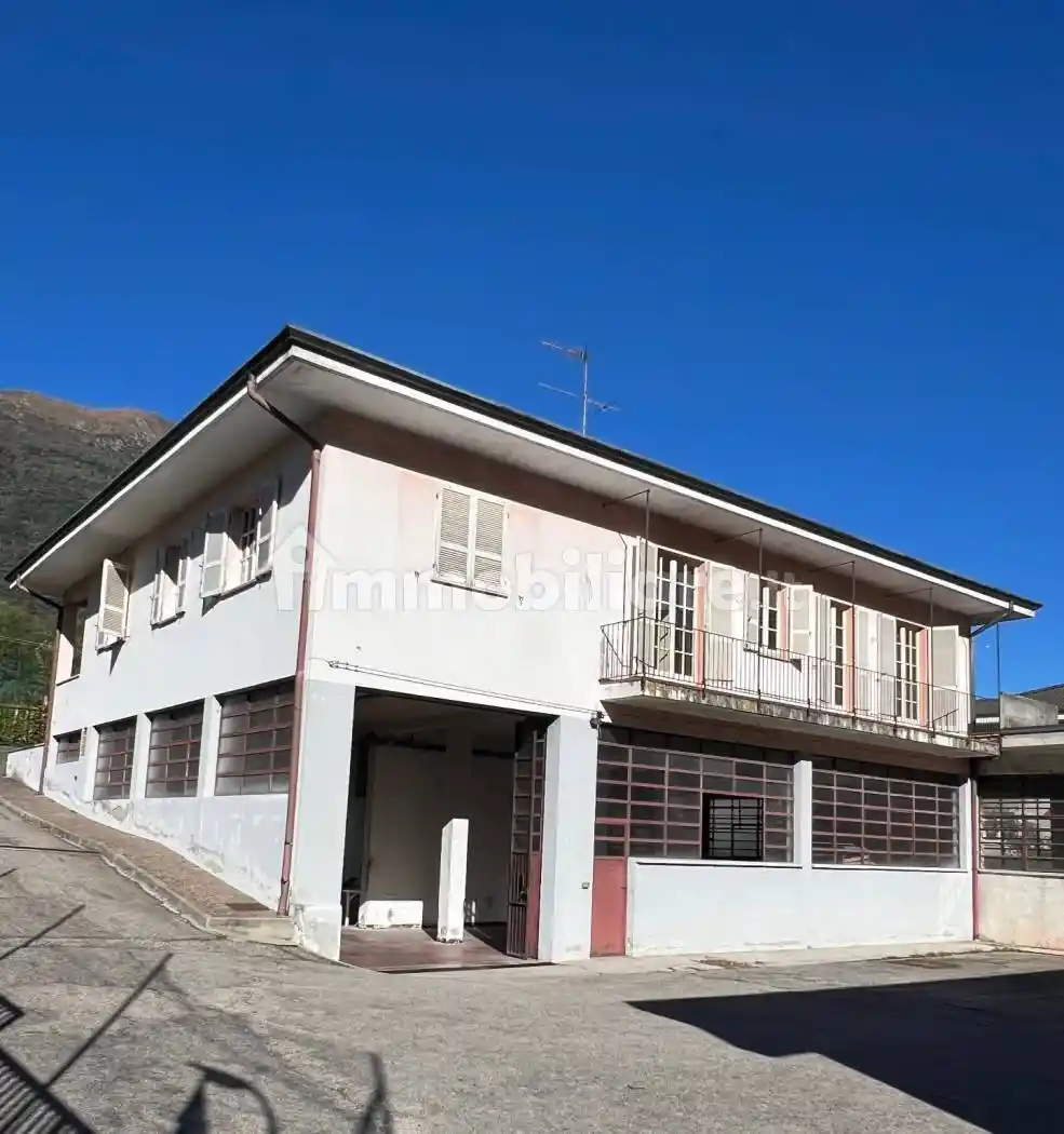 Villetta a schiera in vendita a Casale Corte Cerro