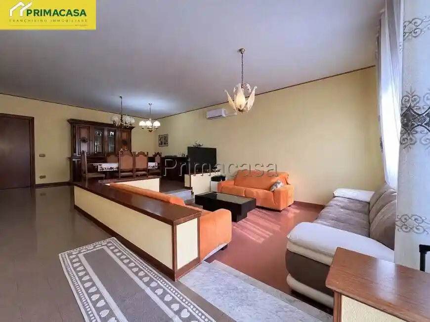 Villa in vendita a Fabbrico