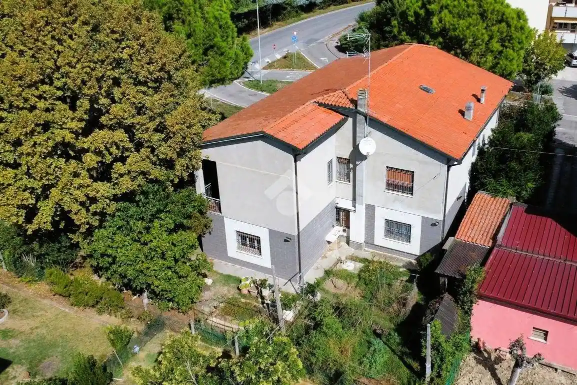 Villa in vendita a Bagnacavallo