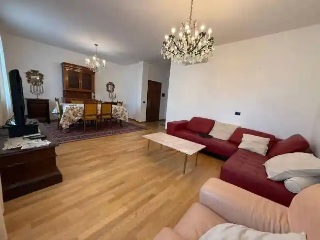 Appartamento in affitto a Modena