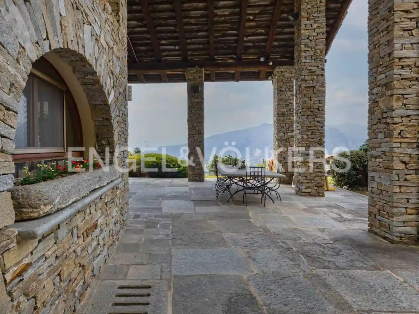 Villa - foto 2