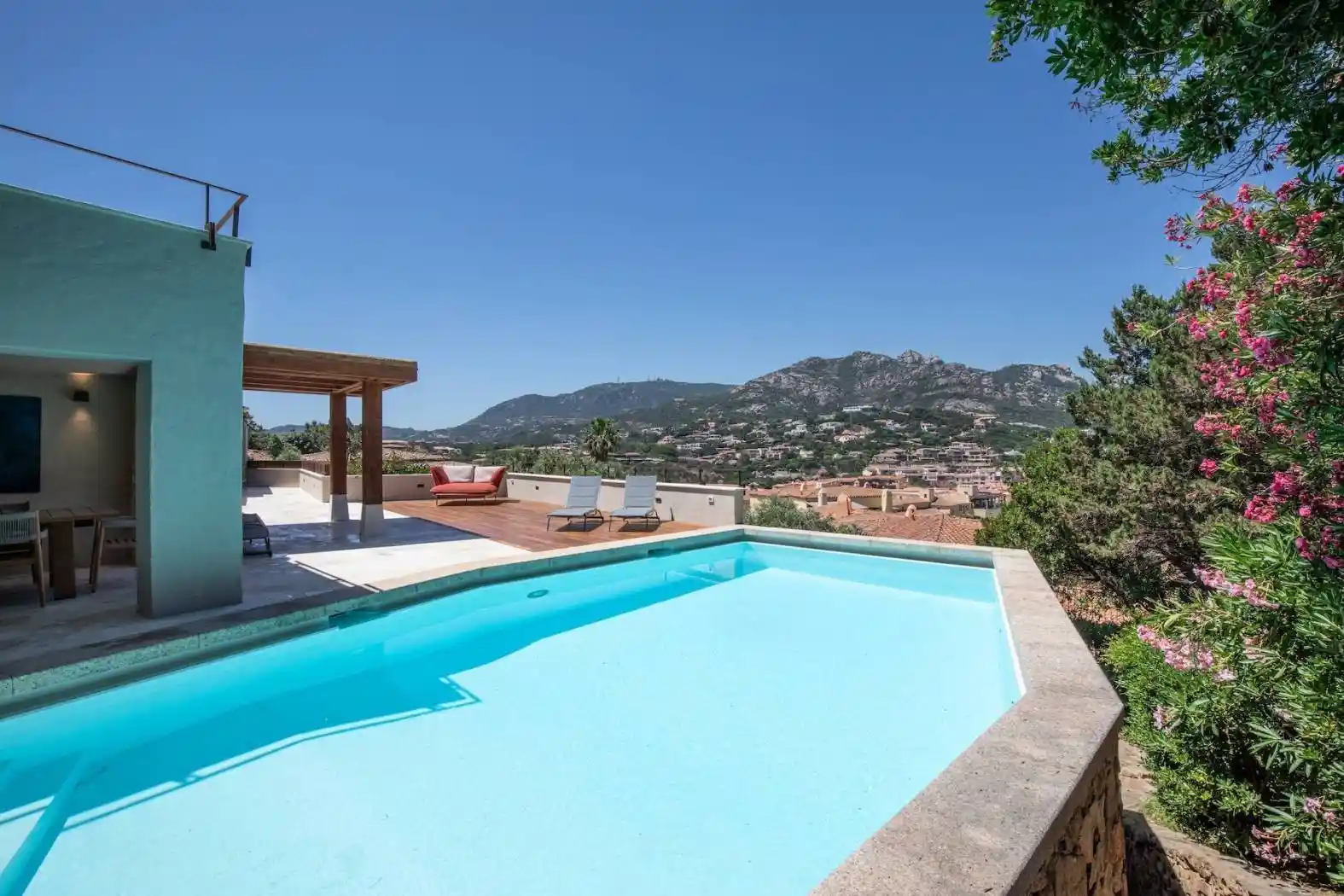 Villa in vendita a Arzachena