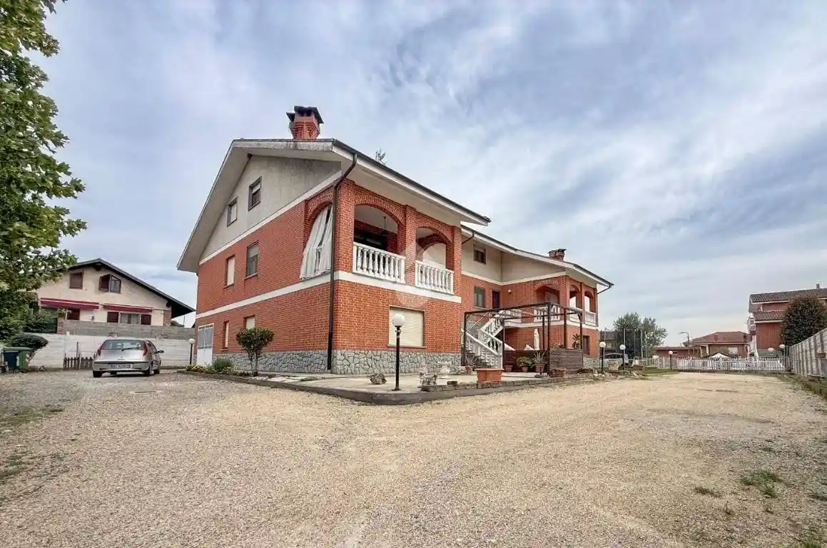 Villa in vendita a Poirino