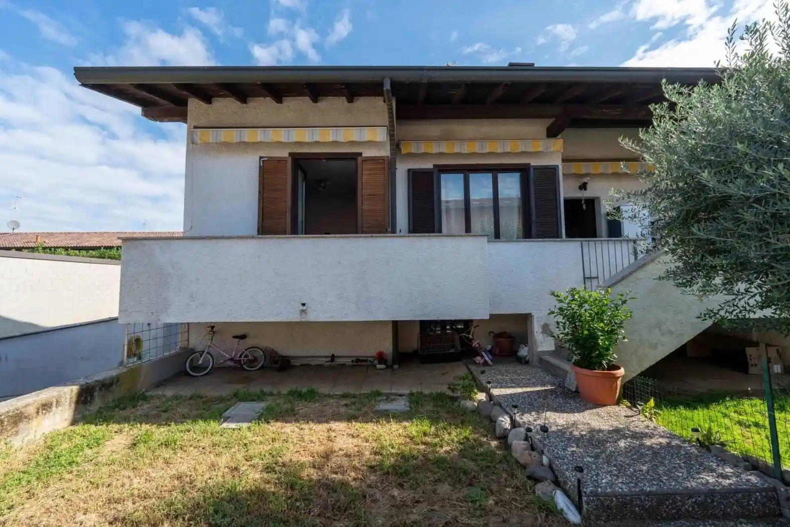 Villa in vendita a Cislago