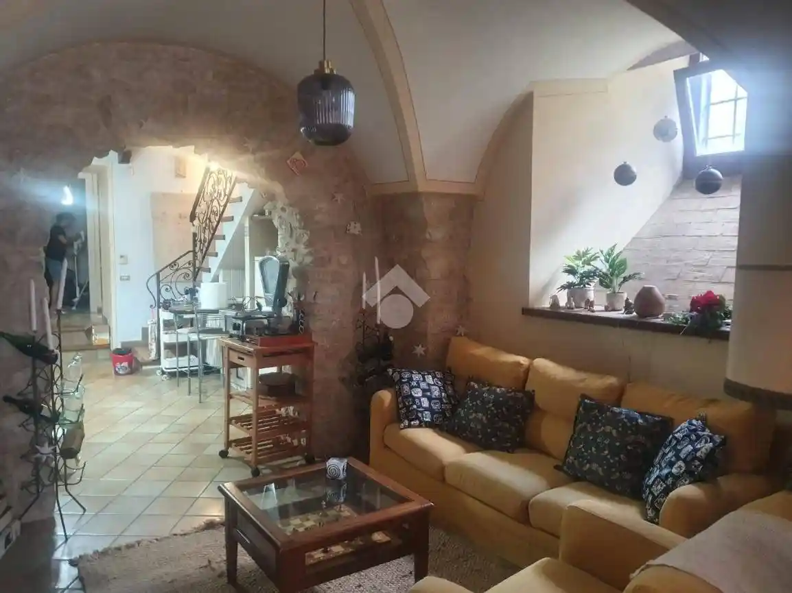 Casa indipendente in affitto a Veroli