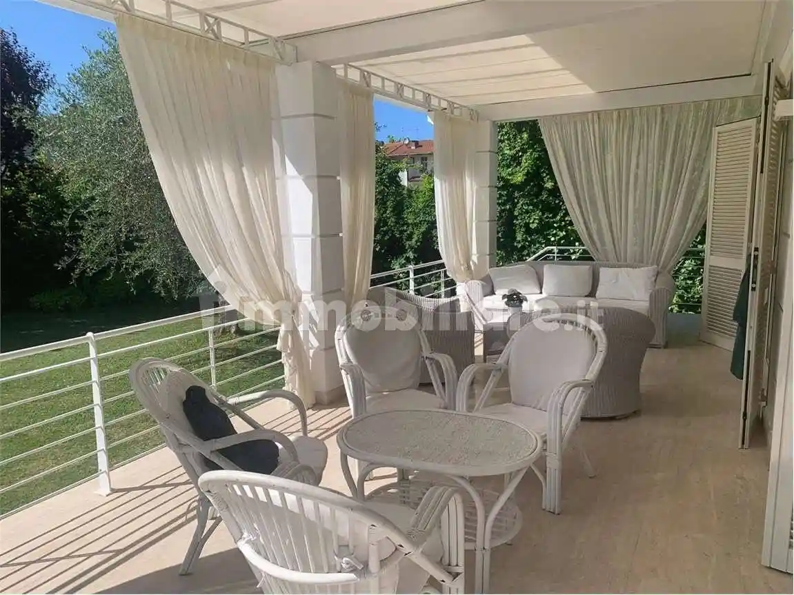 Villa in vendita a Forte dei Marmi