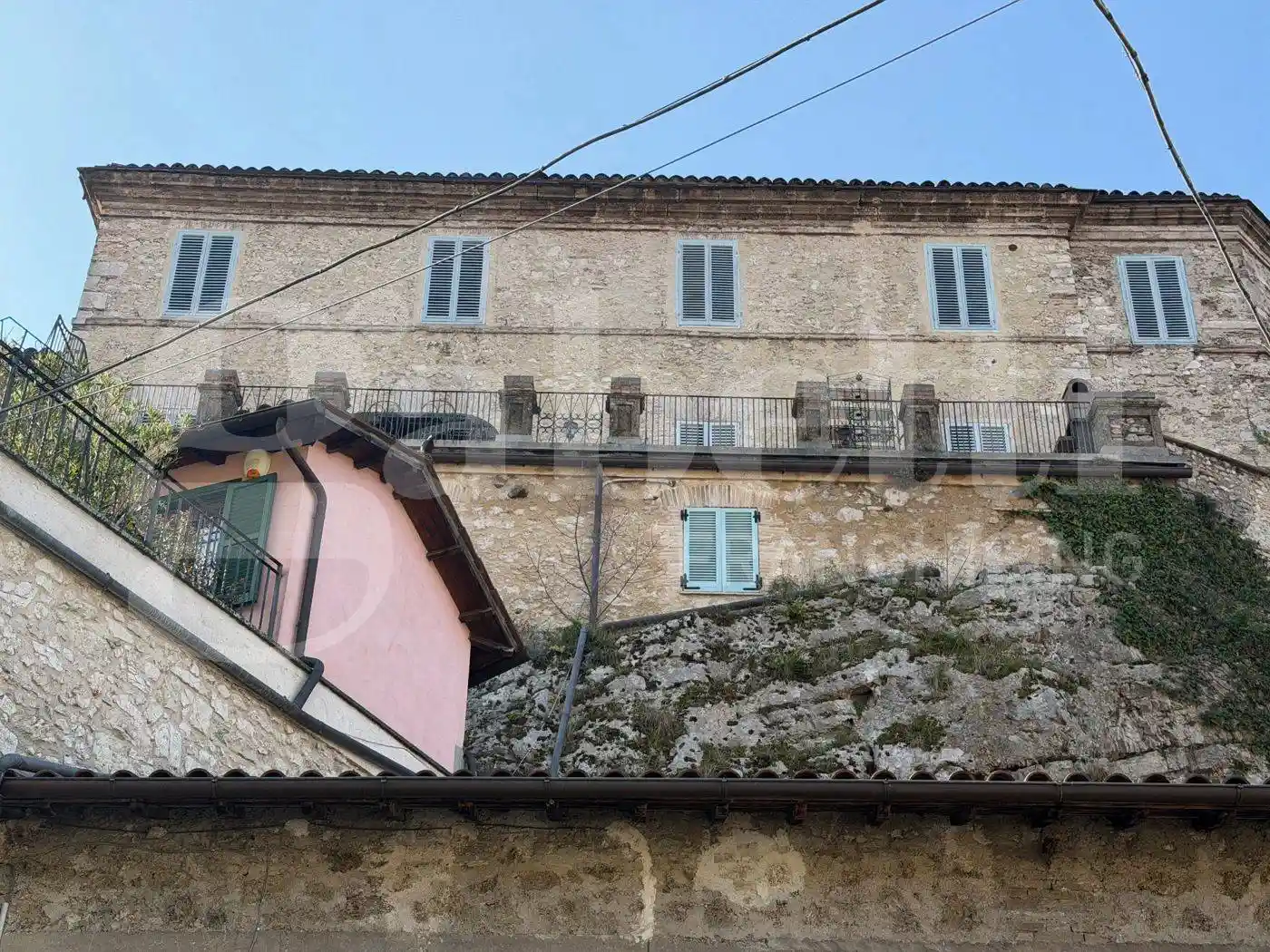 Palazzo - Edificio in vendita a Arrone