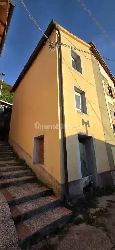 Casa indipendente in vendita a Davagna