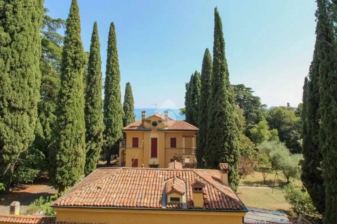 Appartamento in affitto a Gardone Riviera
