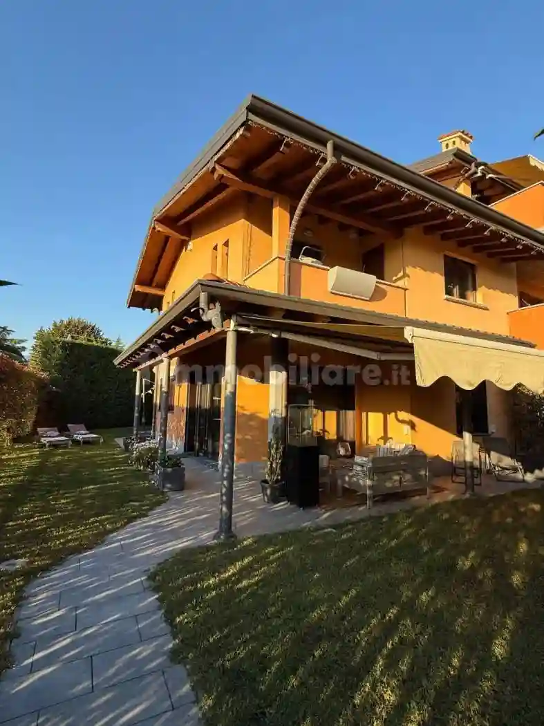 Villetta a schiera - foto 2