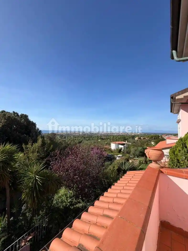 Villa in vendita a Livorno