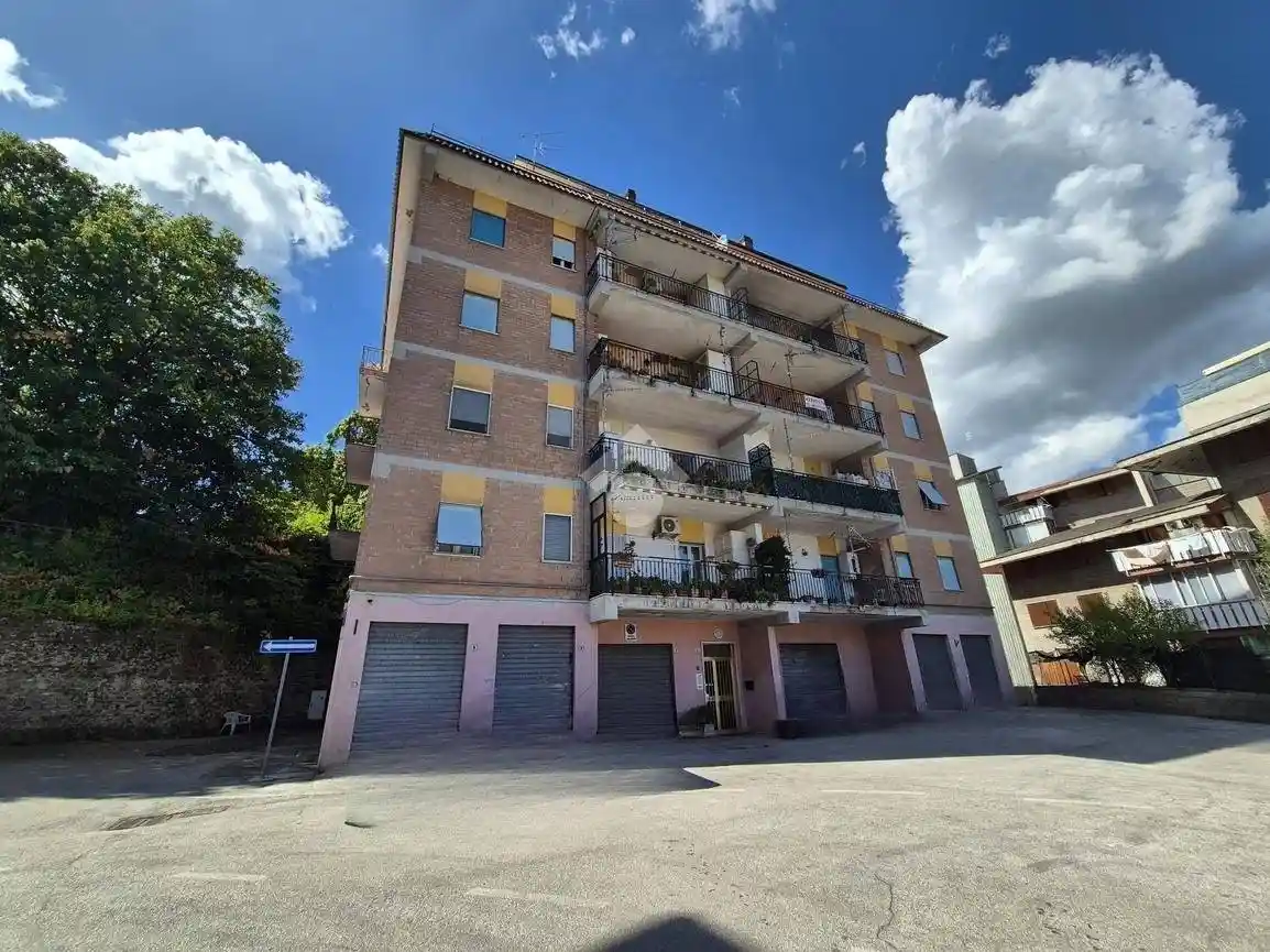 Appartamento in vendita a Montelanico