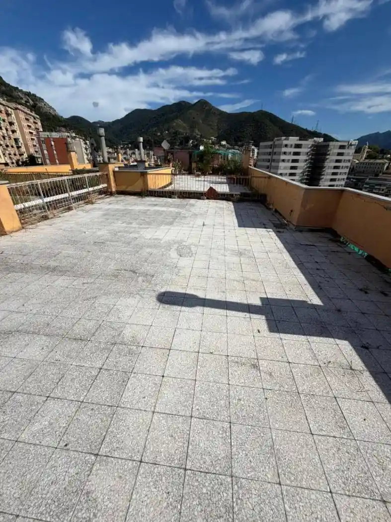 Appartamento in vendita a Genova