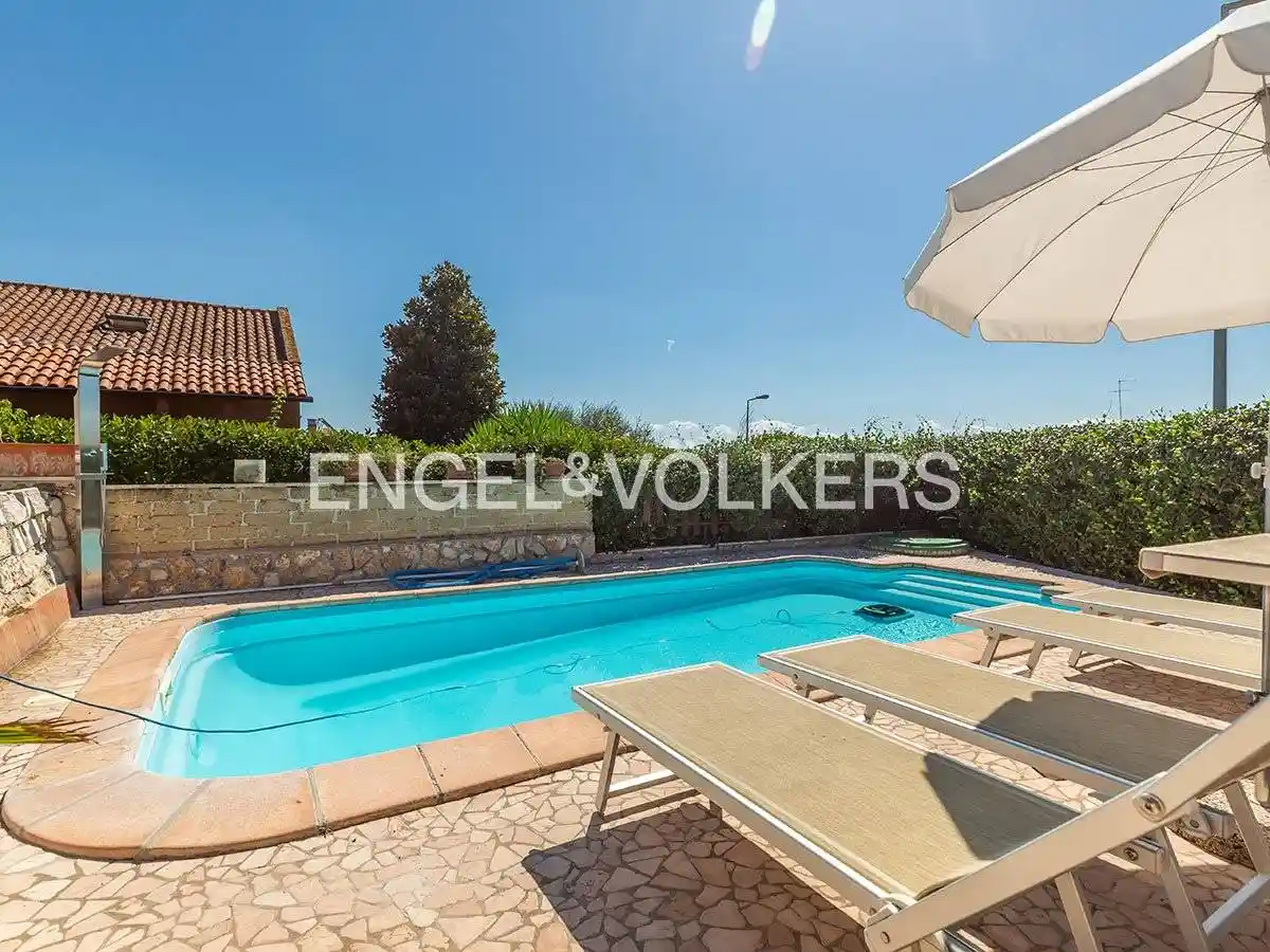 Villa in vendita a Guidonia Montecelio