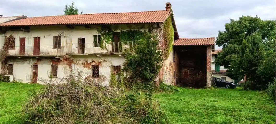 Casa indipendente in vendita a Oleggio