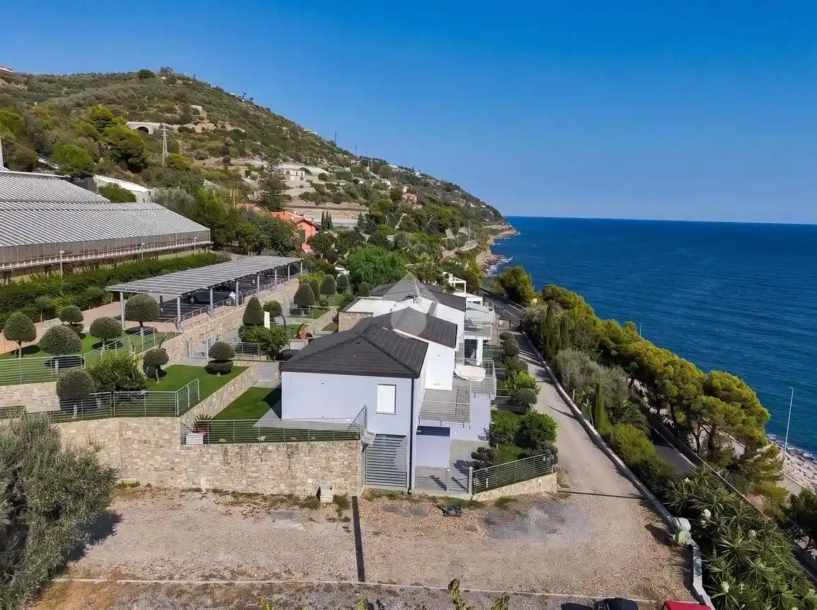 Appartamento in vendita a Imperia