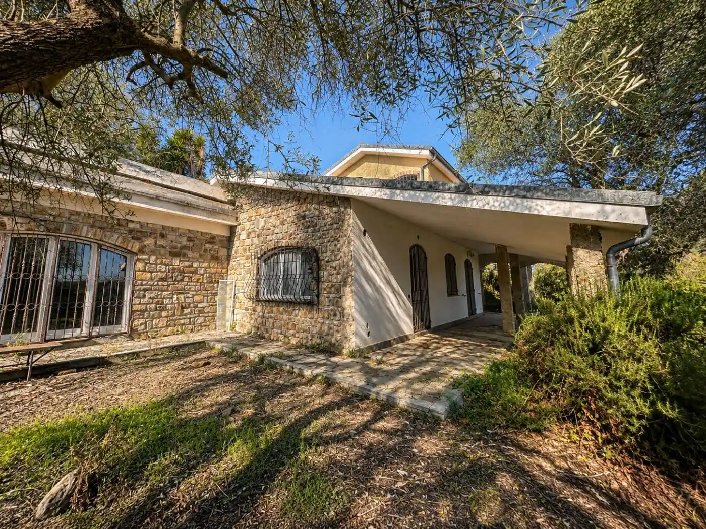 Villa in vendita a Imperia