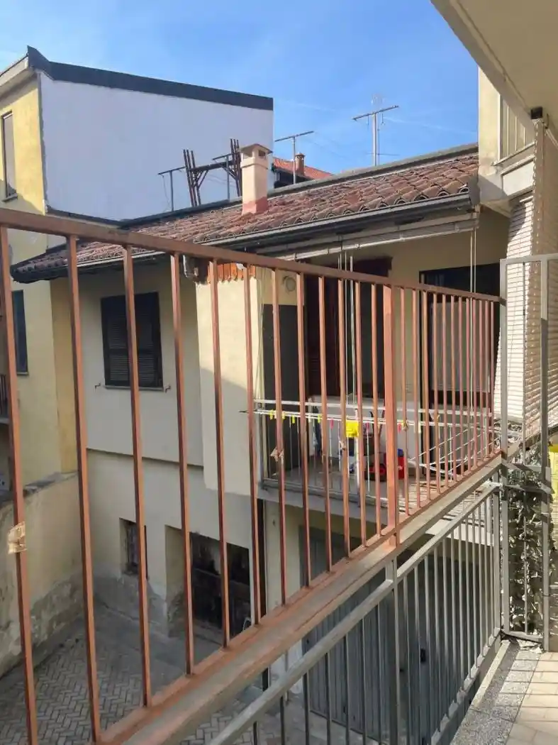 Palazzo - Edificio in vendita a Trecate