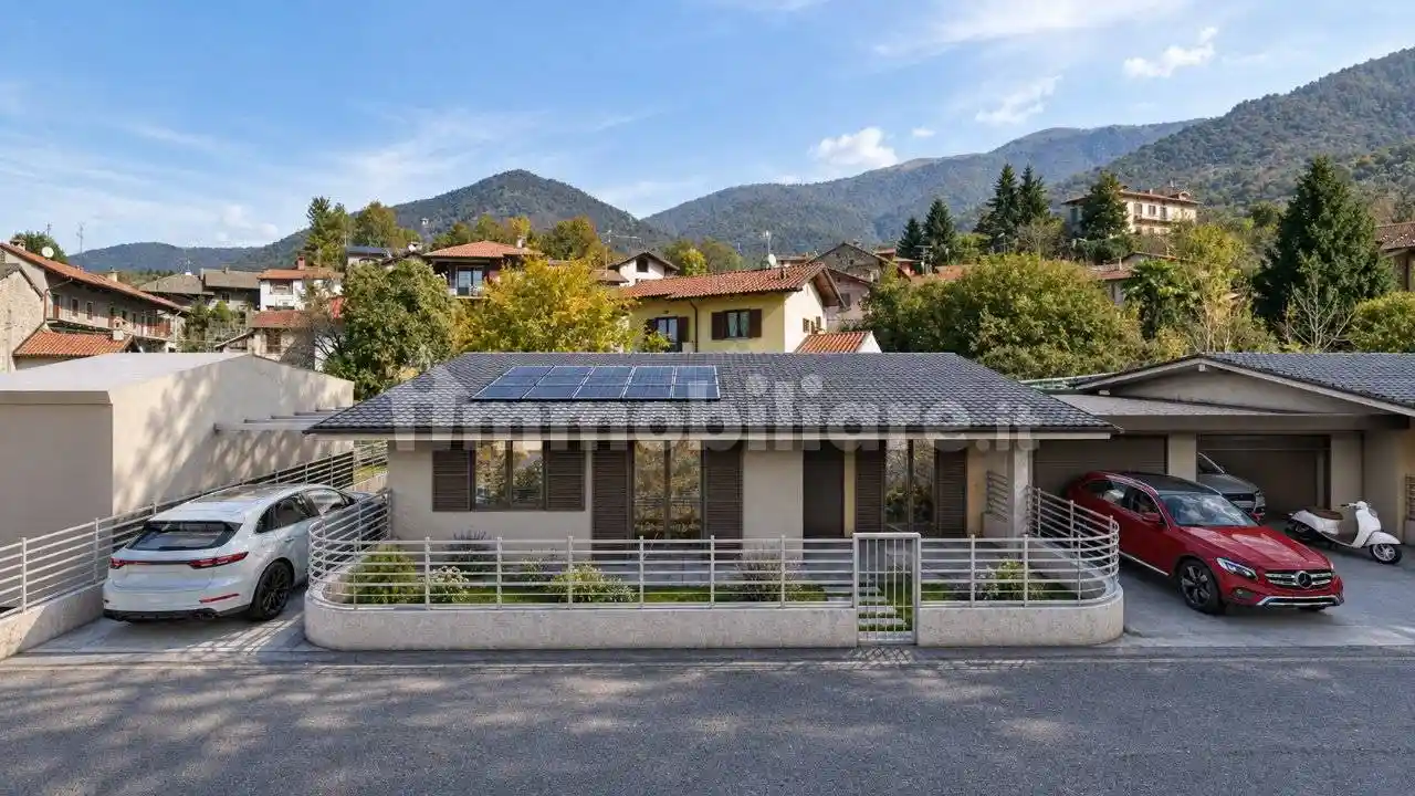 Villa in vendita a Dumenza