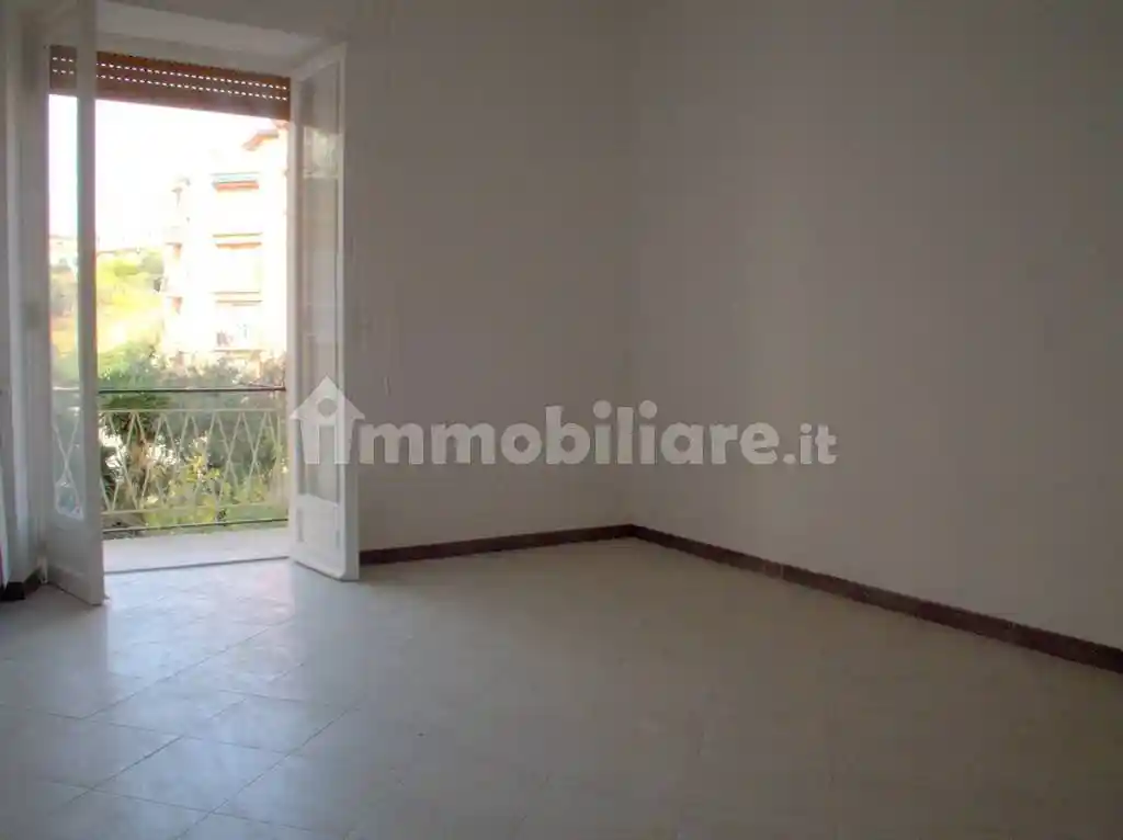 Appartamento in affitto a Lerici