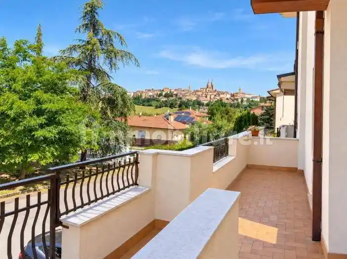 Casa indipendente in vendita a Ostra Vetere