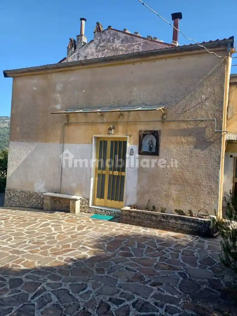 Casa indipendente in vendita a Moliterno