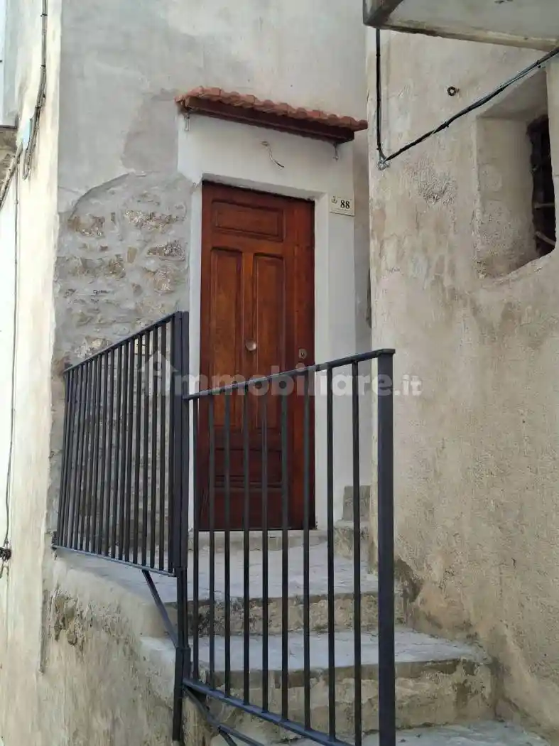 Appartamento in vendita a Castel San Lorenzo