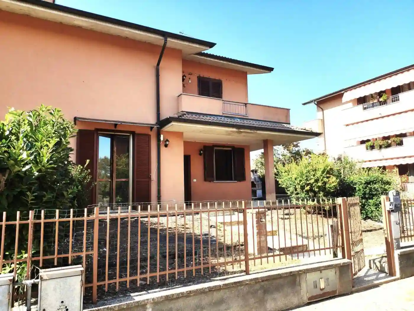 Villa - foto 2