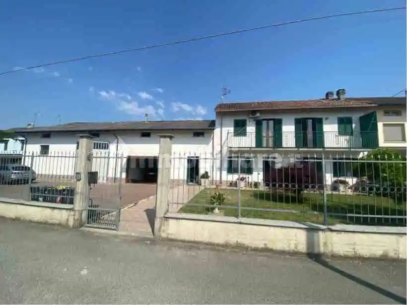 Appartamento in vendita a Isola Sant'Antonio