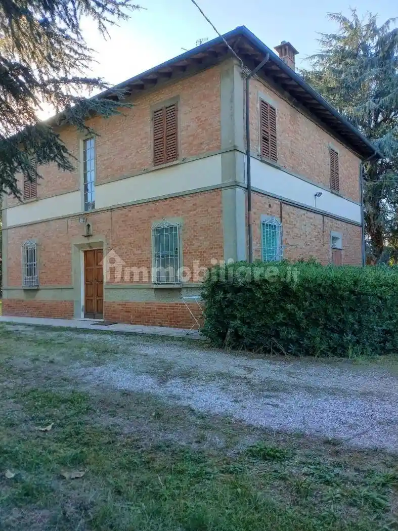 Villa in vendita a Faenza