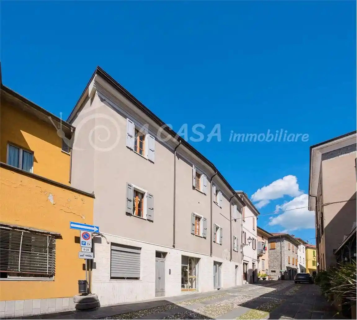 Appartamento in vendita a Calestano
