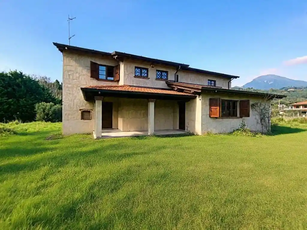 Rustico - Casale in vendita a Camaiore