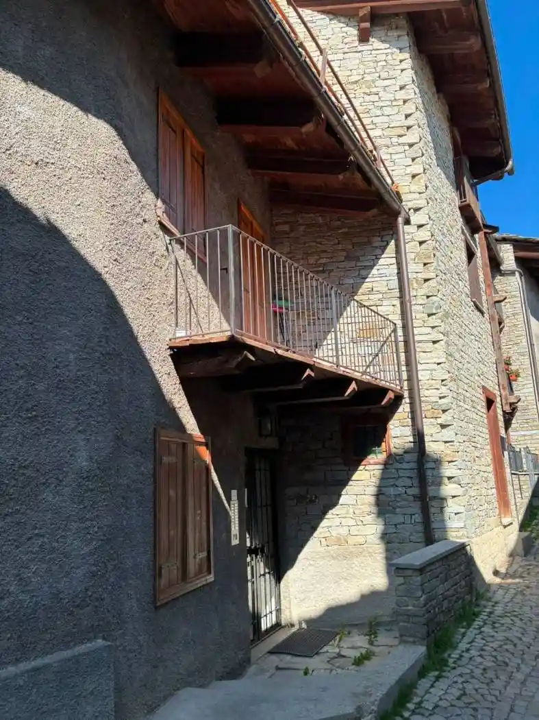 Appartamento in vendita a Pontechianale