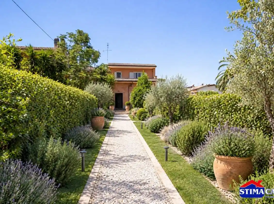 Villetta a schiera in vendita a Roma