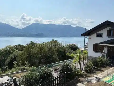 Villa in vendita a Oggebbio
