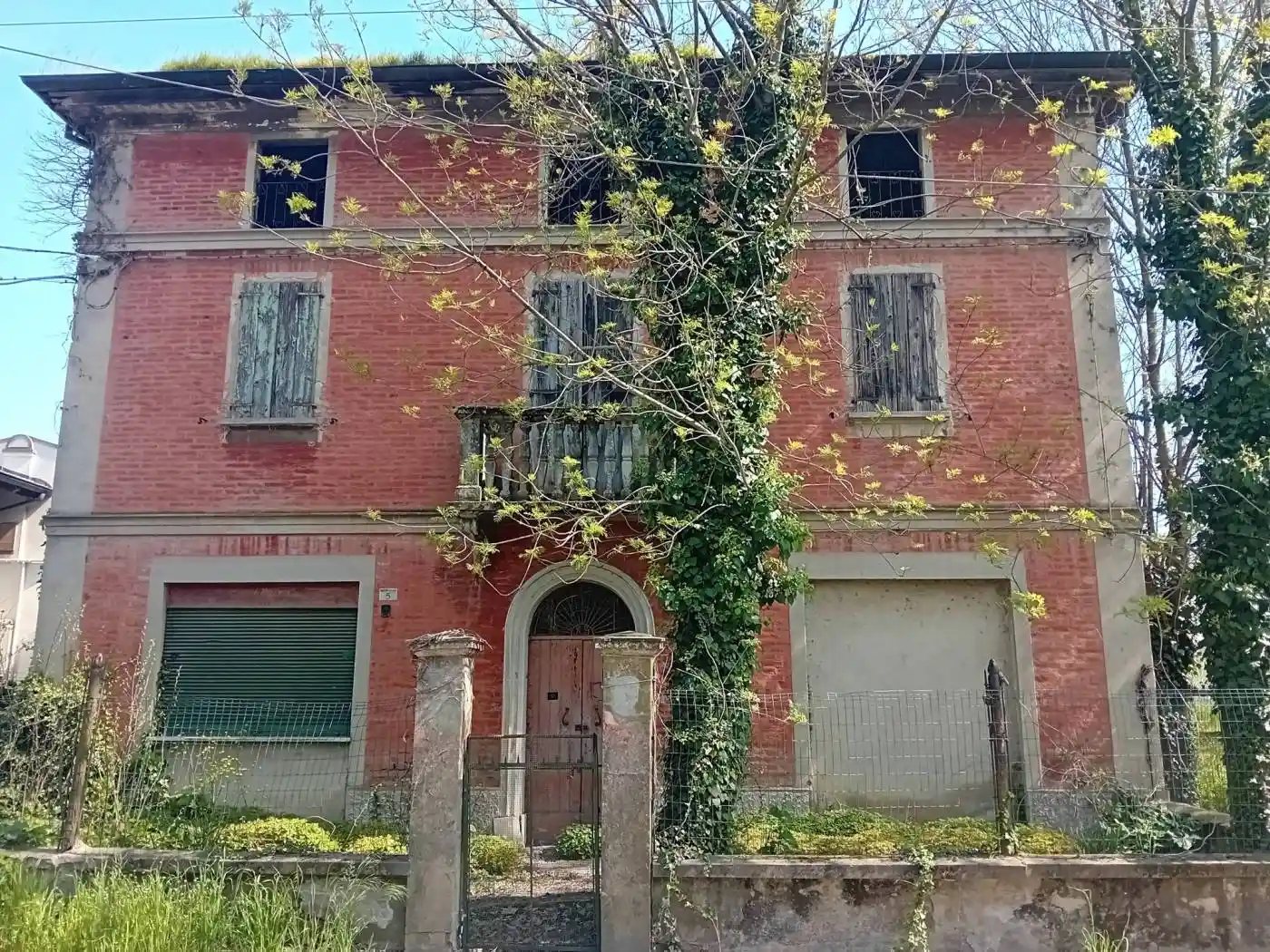 Villa in vendita a Castelfranco Emilia