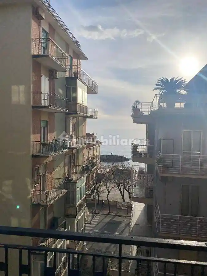 Appartamento in vendita a Salerno